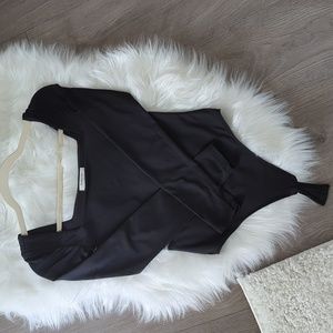 ARITZIA CONTOUR SQUARENECK LONGSLEEVE BODYSUIT BLACK SIZE S